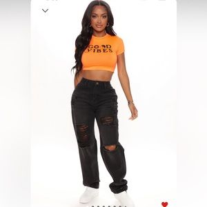 Fashion Nova- Everywhere You Go Ripped Mom Jeans- Blk